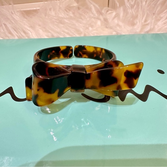 Paul Smith Acrylic Ribbon Bracelet/Bangle - Picture 5 of 6